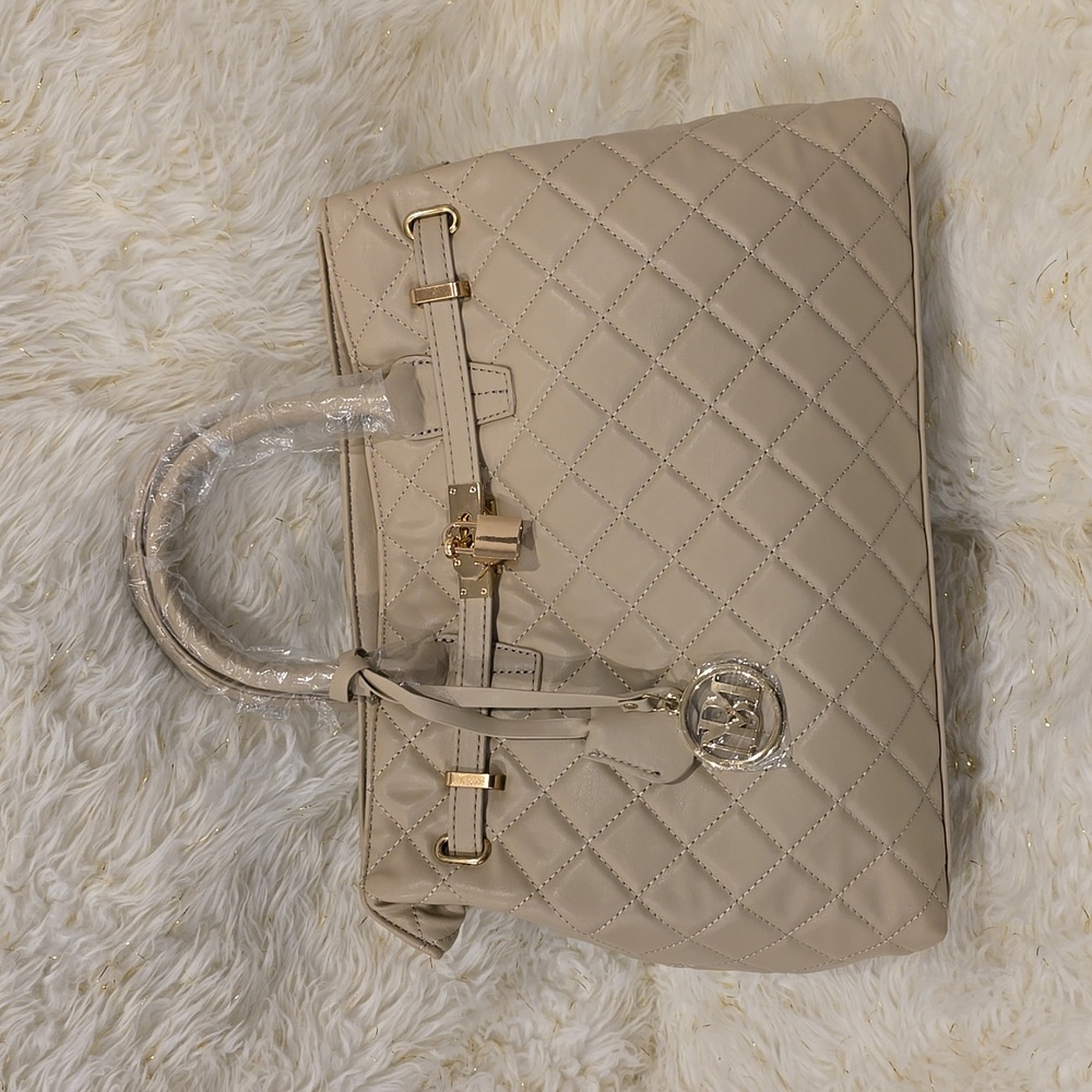 Badgley Mischka Beige Quilted Tote